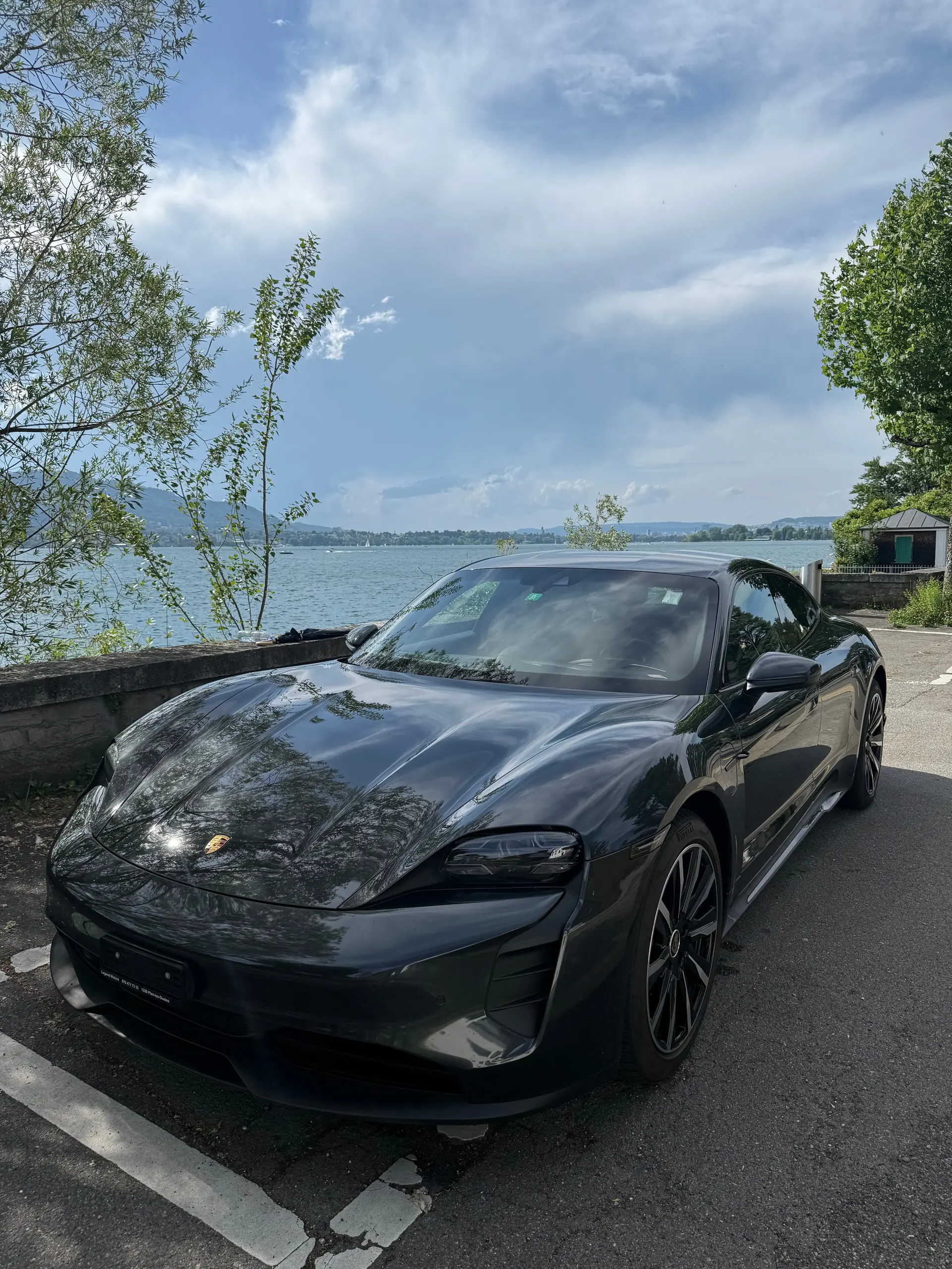 Porsche Taycan 4S — Berline électrique haute performance, 70'000 km seulement — Außenansicht
