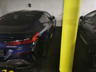 BMW M850i xDrive Coupé — 530 ch, Carbon, Laserlicht et Tanzanite Blau — Miniatur 7
