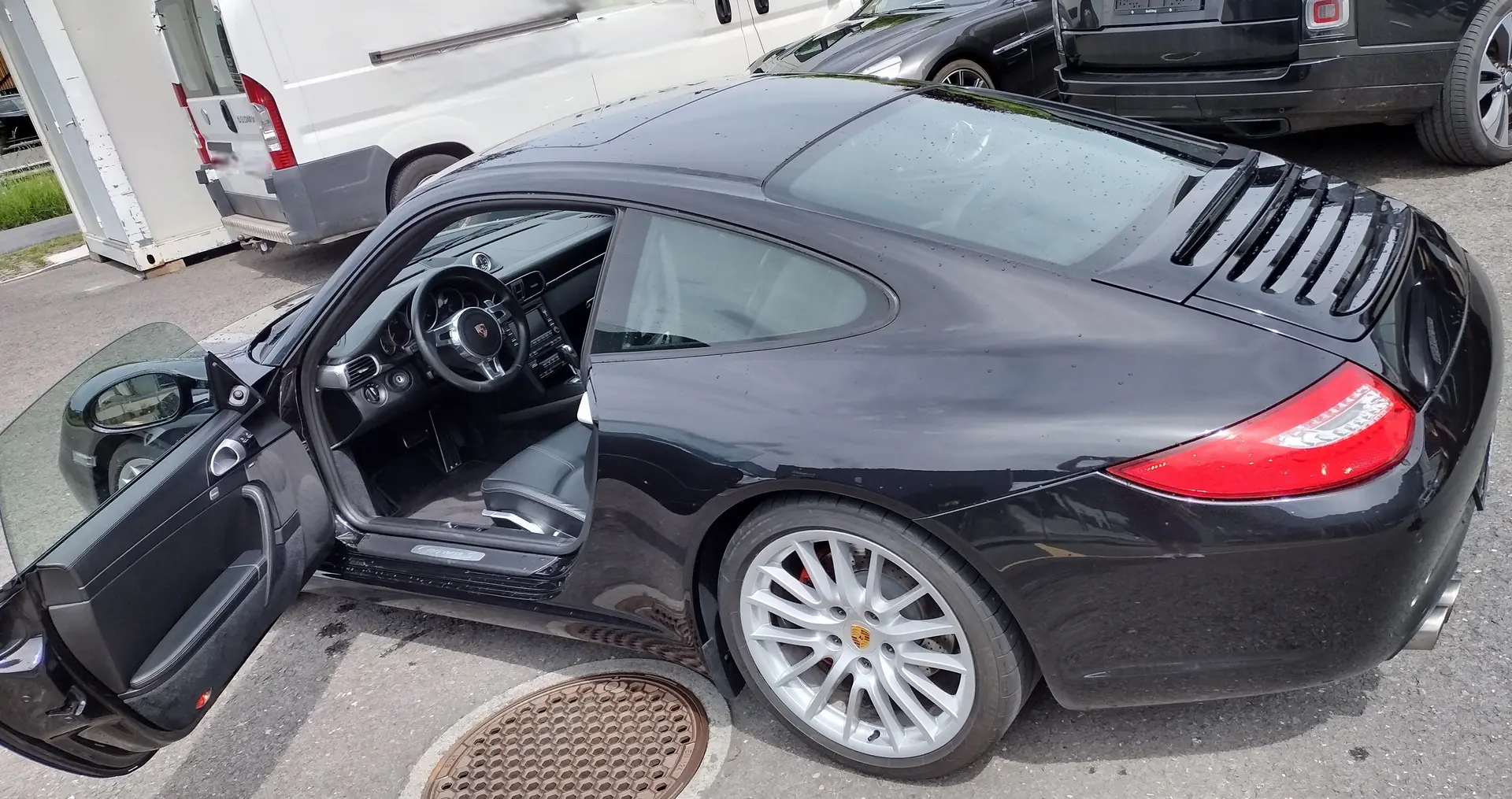 Porsche 911 Carrera S PDK 2011 — Coupé sport allemand, origine Suisse, 108'000 km — vue extérieure