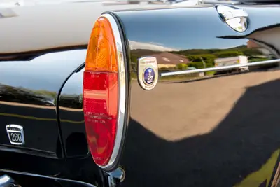 Sunbeam Alpine 260 Tiger — Roadster britannique V8, restauré Nut & Bolt, 1965 — Miniatur 8