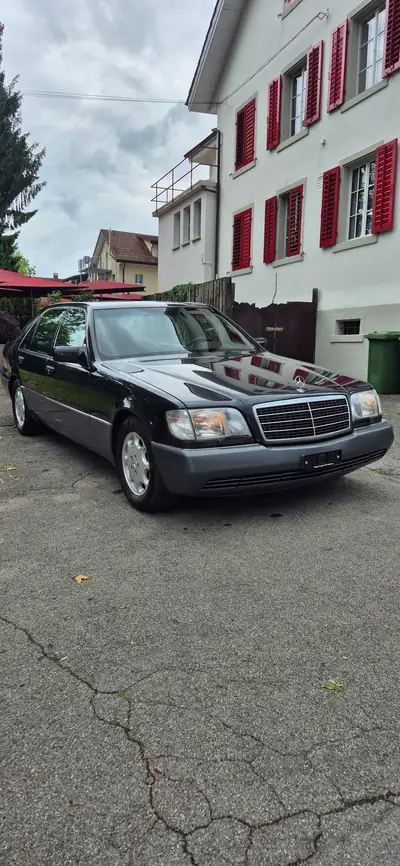 Mercedes-Benz 500 SEL — Berline de prestige 1993, vérifiée contrôle technique — côté