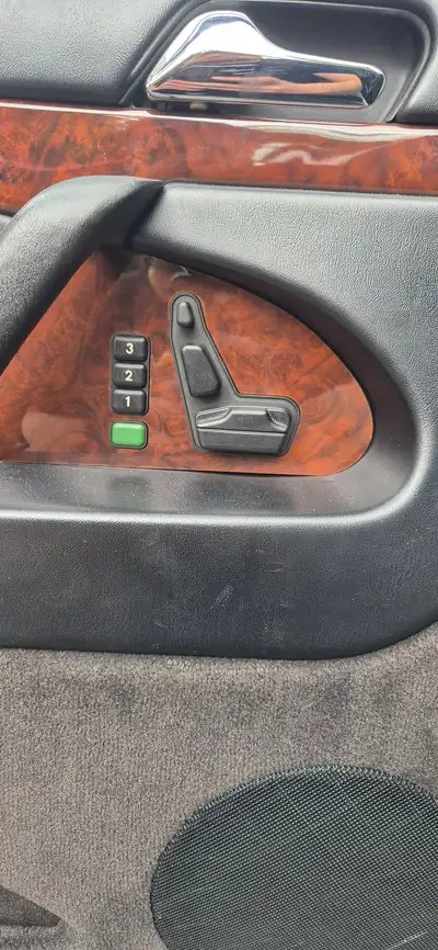 Mercedes-Benz 500 SEL — Berline de prestige 1993, vérifiée contrôle technique — Miniature 10