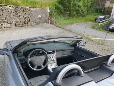 Chrysler Crossfire 3.2 V6 Roadster — Cabriolet sportif des années 2000, entretien impeccable — tableau de bord