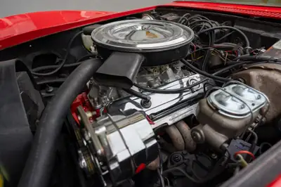 Chevrolet Corvette C3 1972 — Légende américaine restaurée, moteur neuf 5.7L — Miniatur 7