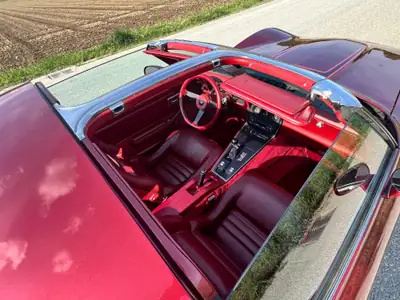 Chevrolet Corvette C3 1981 — Légendaire coupé sportif, 33'000 km seulement — dettaglio