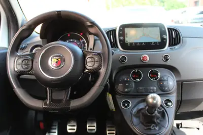 Fiat 595 Abarth Competizione — Pack Carbone, Échappement Monza, 180 ch dynamiques — Miniature 14