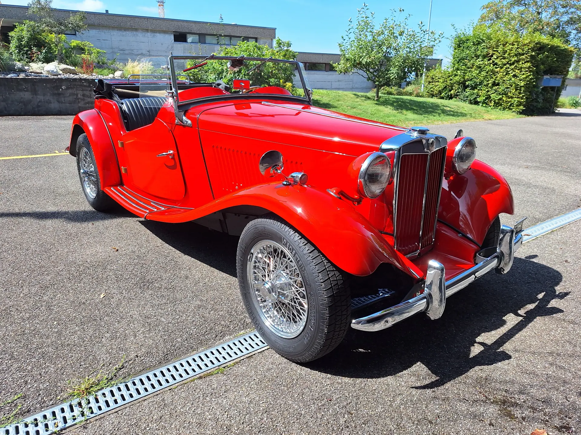 MG TD 1953 — Cabriolet britannique de légende, seulement 39'850 km — vue extérieure