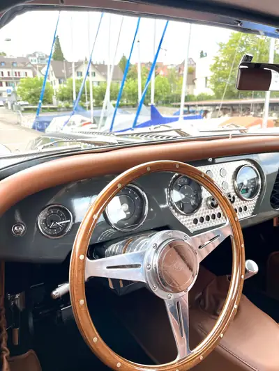 Morgan 4/4 1.6 Sport — Roadster anglais authentique, entretien réduit — intérieur