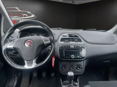 Fiat Punto 1.2 MyStyle — Citadine fiable, entretien à jour, sans sinistre — Miniature 11