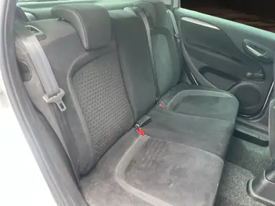Fiat Punto 1.2 MyStyle — Citadine fiable, entretien à jour, sans sinistre — Miniature 13