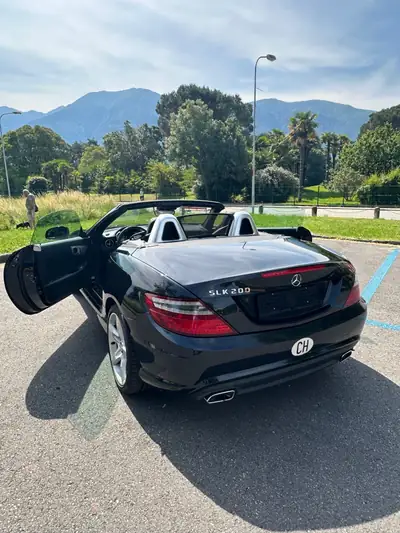 Mercedes-Benz SLK 200 Sport Star — Roadster élégant, 52 500 km, sans accident — vue extérieure