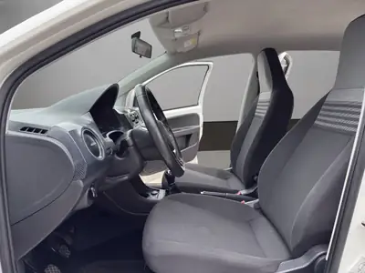 VW Up 1.0 Move Up 2018 — Petite citadine économique, entretien à jour — Thumbnail 9