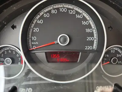 VW Up 1.0 Move Up 2018 — Petite citadine économique, entretien à jour — Thumbnail 11
