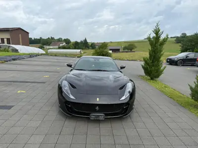 Ferrari 812 Superfast — Coupé sport légendaire, 796 ch, très peu roulée — dashboard