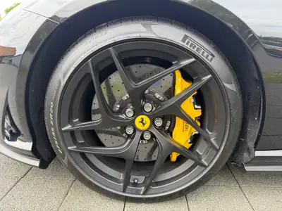 Ferrari 812 Superfast — Coupé sport légendaire, 796 ch, très peu roulée — Thumbnail 11