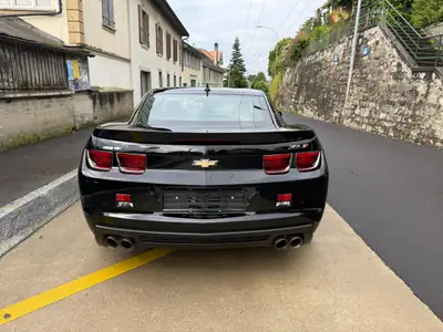 Chevrolet Camaro ZL1 2012 — Muscle car légendaire, seulement 14'200 km — rear view