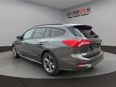 Ford Focus 1.0 SCTi ST-LINE — Break sportif, entretien inclus, sans sinistre — interior