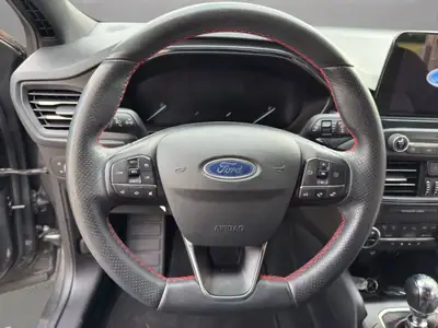Ford Focus 1.0 SCTi ST-LINE — Break sportif, entretien inclus, sans sinistre — Thumbnail 10