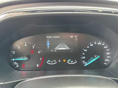 Ford Focus 1.0 SCTi ST-LINE — Break sportif, entretien inclus, sans sinistre — Thumbnail 11