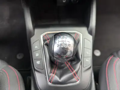 Ford Focus 1.0 SCTi ST-LINE — Break sportif, entretien inclus, sans sinistre — Thumbnail 23