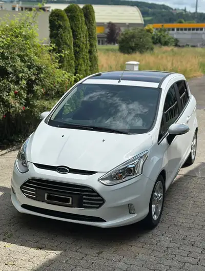 Ford B-Max 1.6 Ti-VCT Titanium — Monospace compact, faible kilométrage et consommation maîtrisée — vista esterna