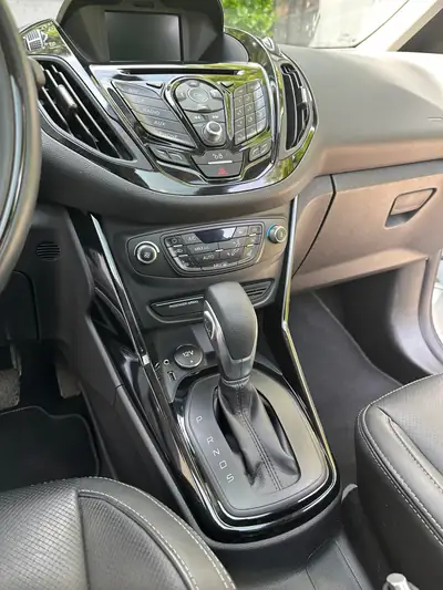 Ford B-Max 1.6 Ti-VCT Titanium — Monospace compact, faible kilométrage et consommation maîtrisée — Miniatura 8