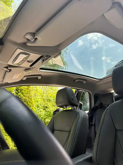 Ford B-Max 1.6 Ti-VCT Titanium — Monospace compact, faible kilométrage et consommation maîtrisée — Miniatura 20