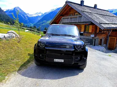 Land Rover Defender 110 P400e PHEV X-Dynamic HSE — SUV hybride rechargeable haute performance — Thumbnail 19
