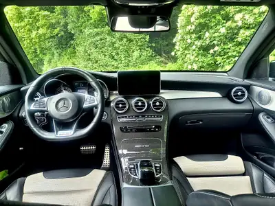 Mercedes-Benz GLC 63 AMG 4Matic+ — SUV haute performance, 49 100 km, sans sinistre — Miniatura 12