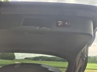 Mercedes-Benz GLC 63 AMG 4Matic+ — SUV haute performance, 49 100 km, sans sinistre — Miniatura 15