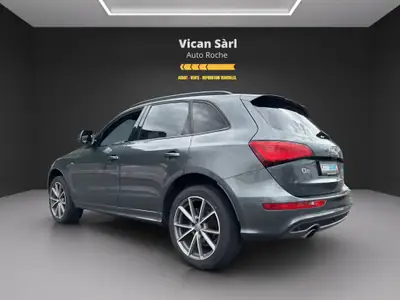 Audi Q5 2.0 TFSI Quattro — SUV premium sans compromis, entretien certifié — detail