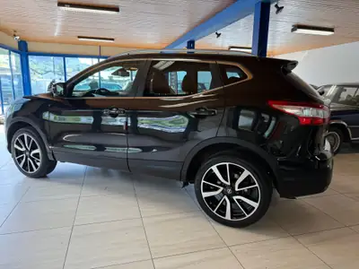 Nissan Qashqai 1.2 DIG-T Tekna — SUV compact fiable, sans sinistre, garantie 12 mois — Armaturenbrett