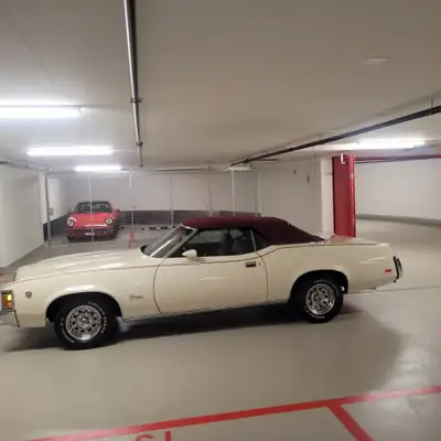 Mercury Cougar XR 7 1972 — Cabriolet légendaire, moteur V8 puissant, 20'000 km seulement — vista posteriore