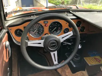 Triumph TR6 1974 — Cabriolet sportif anglais iconique, 95'000 km — Miniature 13