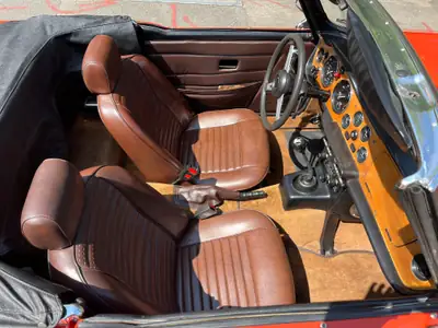Triumph TR6 1974 — Cabriolet sportif anglais iconique, 95'000 km — Miniature 17