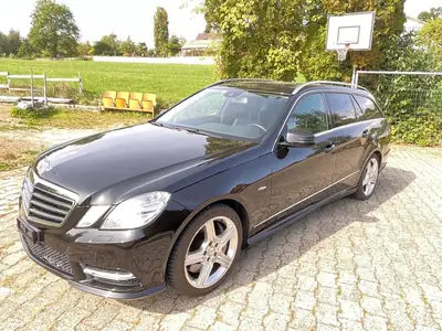 Mercedes-Benz E 500 Estate — Berline polyvalente, 408 ch et traction intégrale — vista esterna