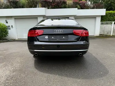 Audi A8 3.0 TDI quattro — Berline prestige diesel, 25 000 km seulement — interni
