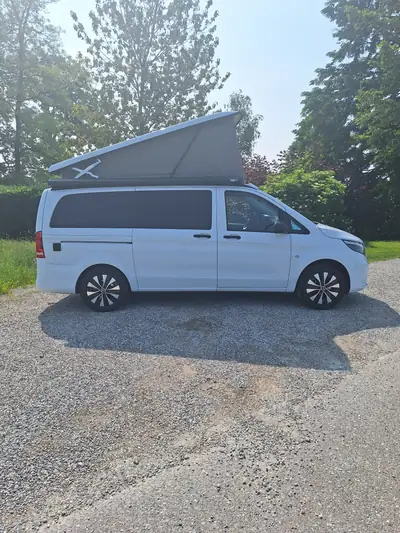 Mercedes-Benz Vito Activity — Monospace diesel automatique, seulement 20'000 km — interni
