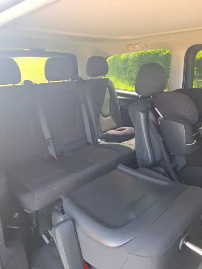 Mercedes-Benz Vito Activity — Monospace diesel automatique, seulement 20'000 km — Miniatura 19