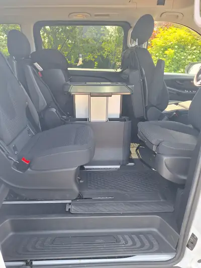 Mercedes-Benz Vito Activity — Monospace diesel automatique, seulement 20'000 km — Miniatura 22