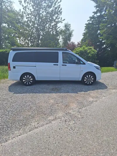 Mercedes-Benz Vito Activity — Monospace diesel automatique, seulement 20'000 km — Miniatura 27