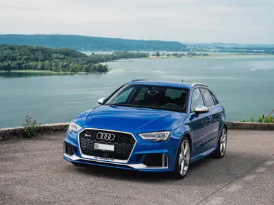 Audi RS3 Sportback — 400 ch TSI quattro, moteur révisé, état concession — exterior view