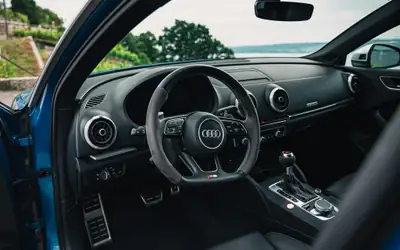 Audi RS3 Sportback — 400 ch TSI quattro, moteur révisé, état concession — detail