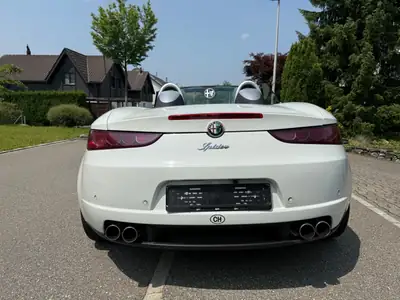 Alfa Romeo Spider 1.8 TBi — Cabriolet sportif 200 ch, entretien soigné, 34 000 km — interni
