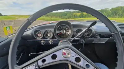 Chevrolet Impala V8 1959 — Légende américaine, véhicule vétéran authentique — intérieur