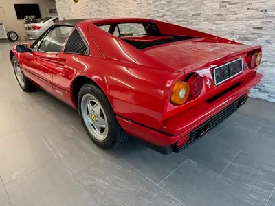 Ferrari 328 GTS — Cabriolet légendaire 1989, condition de collection exceptionnelle — Miniature 8