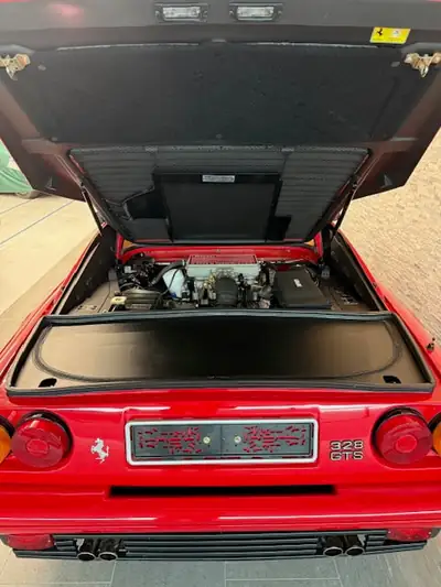 Ferrari 328 GTS — Cabriolet légendaire 1989, condition de collection exceptionnelle — Miniature 18
