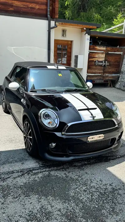 MINI Cabrio Cooper John Cooper Works — Cabriolet sportif 211 ch, 62'000 km — Außenansicht
