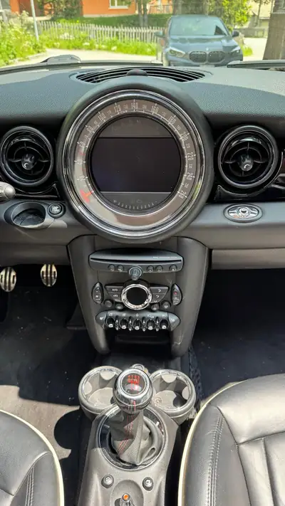 MINI Cabrio Cooper John Cooper Works — Cabriolet sportif 211 ch, 62'000 km — Armaturenbrett