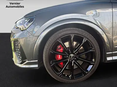 Audi RS Q3 Sportback quattro — 400 ch dynamiques, SUV coupé haute performance — Thumbnail 9